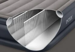 Intex Deluxe Pillow Rest Raised Luchtbed - Eenpersoons - Ingebouwde Elektrische Pomp 14 Intex Deluxe Pillow Rest Raised Luchtbed - Eenpersoons - Ingebouwde Elektrische Pomp -KampGear Winkel 1320 1900 64132 prd5 2017 300