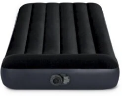 Intex Classic Luchtbed - Eenpersoons - Ingebouwde Elektrische Pomp 11 Intex Classic Luchtbed - Eenpersoons - Ingebouwde Elektrische Pomp -KampGear Winkel 1320 1900 64146 prd3 2023 300
