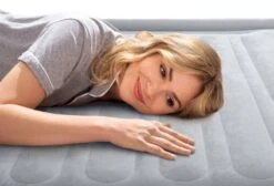 Intex Comfort Plush Luchtbed - Queensize - Ingebouwde Elektrische Pomp -KampGear Winkel 1320 1900 67770 inuse1 2022 300