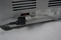 Engel MT35F-S Compressor Koelbox - 32 Liter -KampGear Winkel 1900 2849 mt35fs anschlussterminal detail