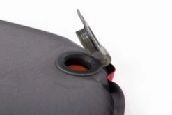 Exped SIM Comfort Duo 5 Zelfopblazende Slaapmat -KampGear Winkel 6184 sim comfort valve open 5472x3648