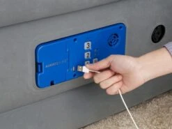 Bestway AlwayzAire Comfort Luchtbed - Queensize - Ingebouwde Elektrische Pomp -KampGear Winkel 900 1200 67706 8