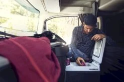 Dometic TropiCool TCX 35 Elektrische Koelbox - 33 Liter 25 Dometic TropiCool TCX 35 Elektrische Koelbox - 33 Liter -KampGear Winkel 900 1350 dometic truck cooler drink stop 1