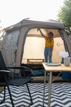 Easy Camp Moonlight Yurt 6 Familietent - 6 Persoons -KampGear Winkel easy camp moonlight yurt 6 familietent 9