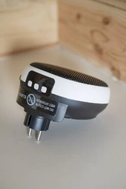 Eurom Heat Plug-in 700 Elektrische Kachel -KampGear Winkel eurom heat plug in 700 keramische kachel 11 1